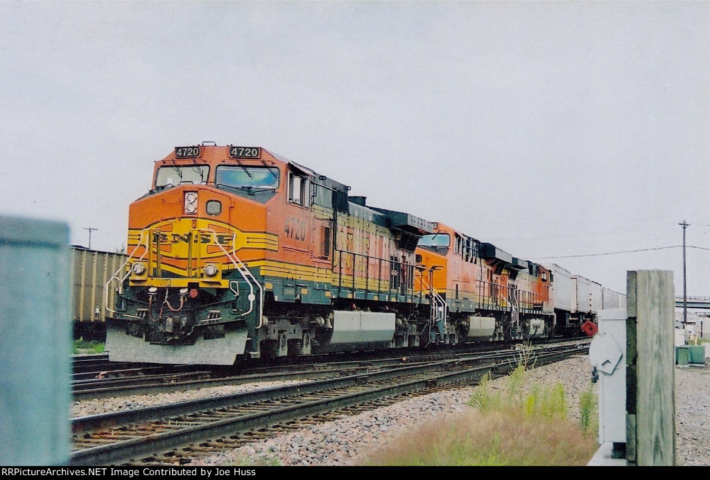 BNSF 4720 East